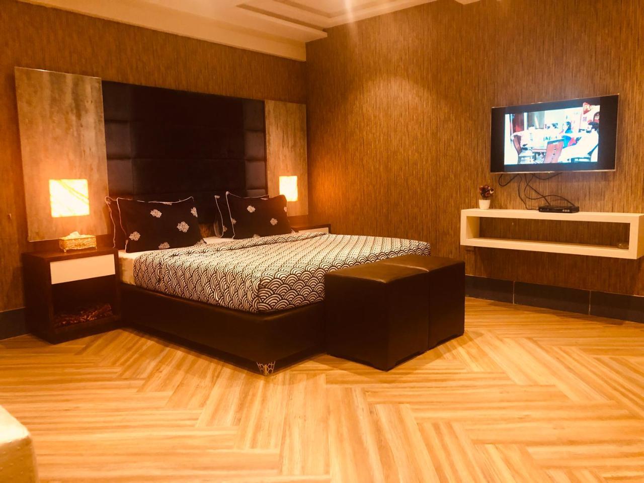 Hotel Platinum Lahore Exterior foto
